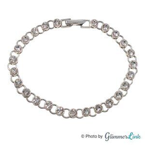 Vintage Avon Clear Circle Rhinestone Silver Tone Tennis Bracelet